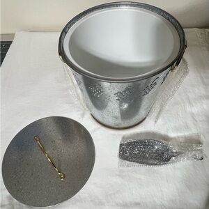 Galvanized Ice Bucket With Ice Scoop5 Quart Capacity Fully Lined Interior